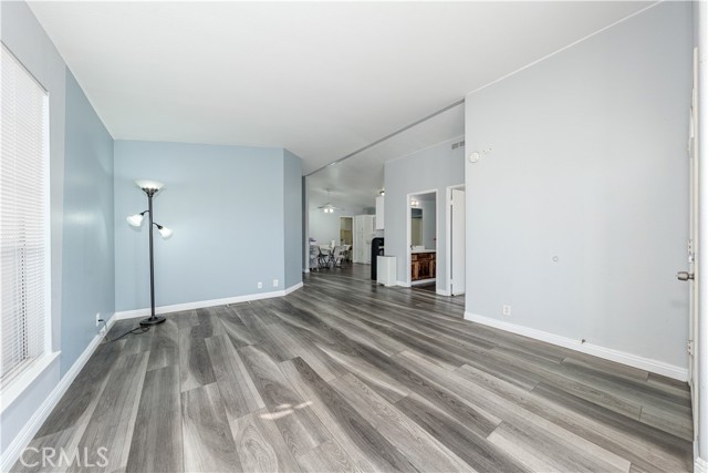 MLS #OC25247907 image #5