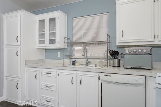 MLS #OC25247907 image #9