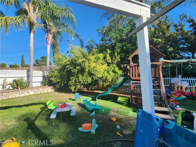 MLS #OC25247917 image #19