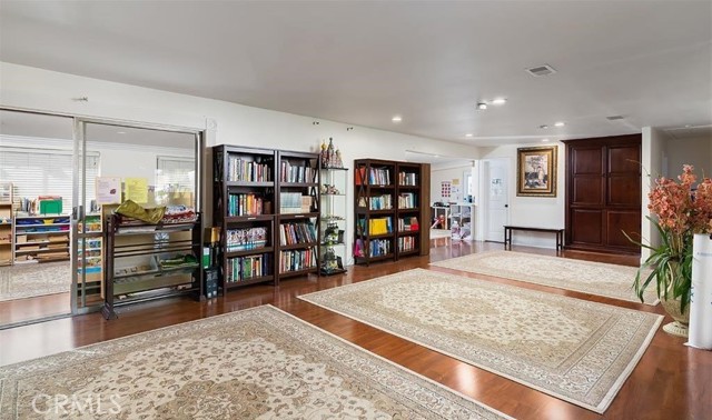 MLS #OC25247917 image #26