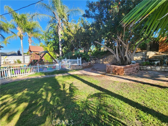 MLS #OC25247917 image #4