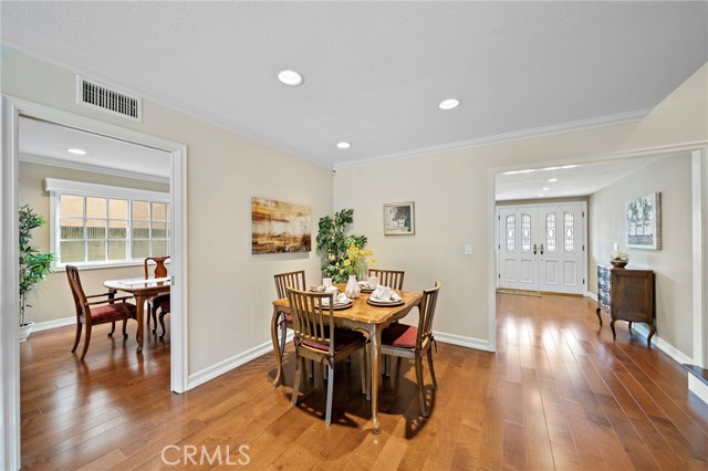 MLS #OC25247920 image #10