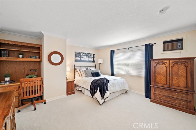 MLS #OC25247920 image #23