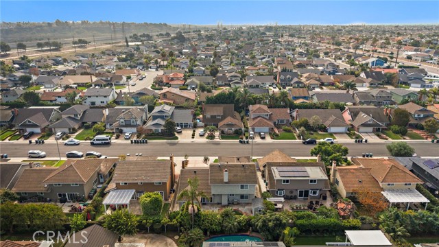 MLS #OC25247920 image #32