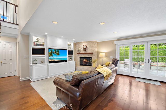 MLS #OC25247920 image #8