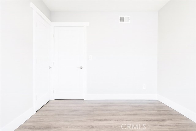 MLS #OC25247947 image #13