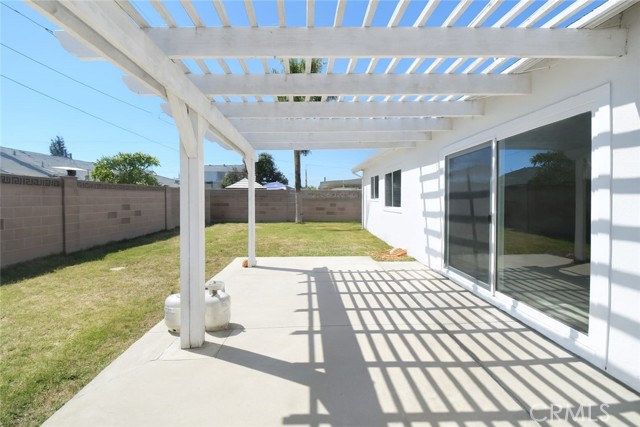 MLS #OC25247947 image #19