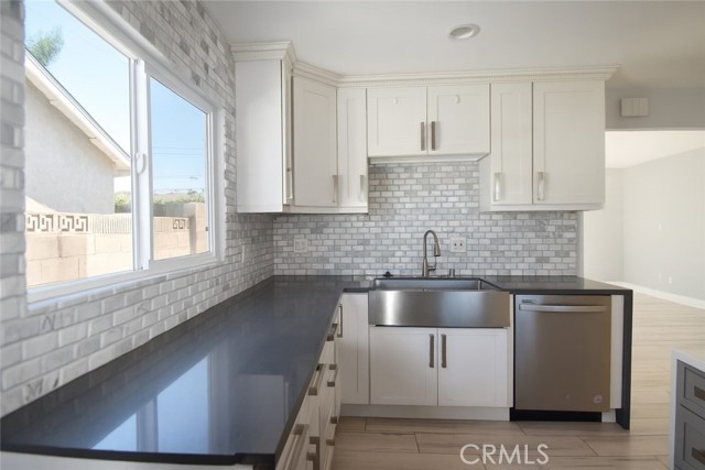 MLS #OC25247947 image #5