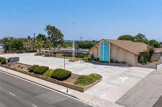 MLS #OC25248016 image #1