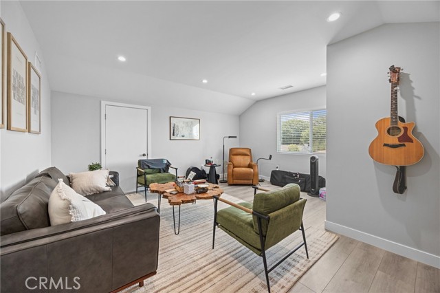 MLS #OC25248016 image #15