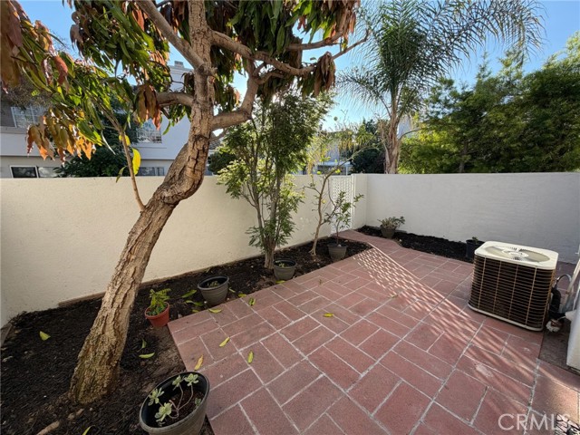 MLS #OC25248049 image #6