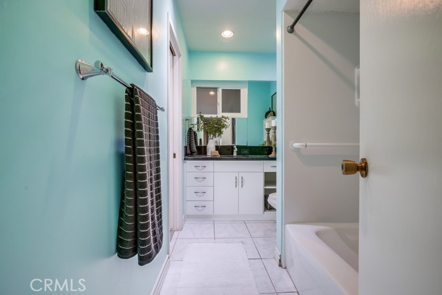 MLS #OC25248070 image #29