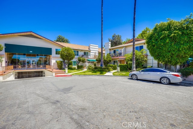 MLS #OC25248070 image #34