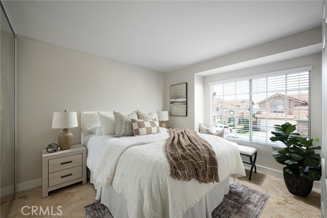 MLS #OC25248093 image #16