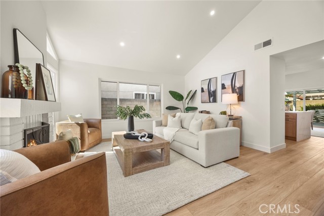 MLS #OC25248125 image #4