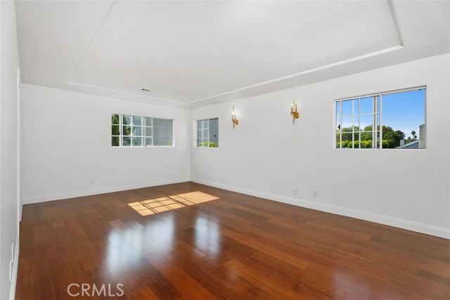 MLS #OC25248163 image #18