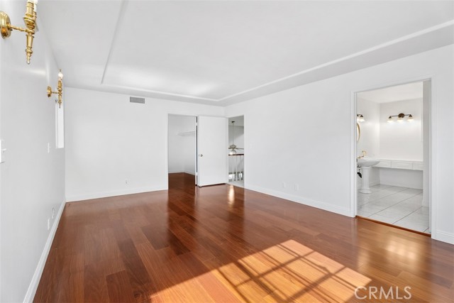 MLS #OC25248163 image #19