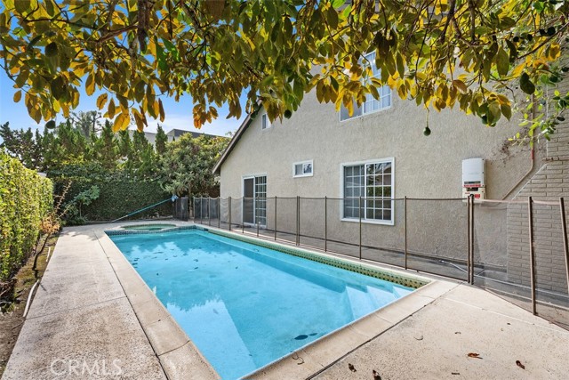 MLS #OC25248163 image #24