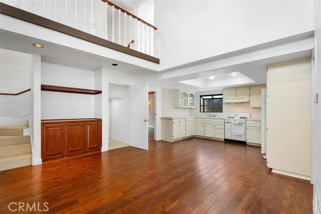 MLS #OC25248163 image #4