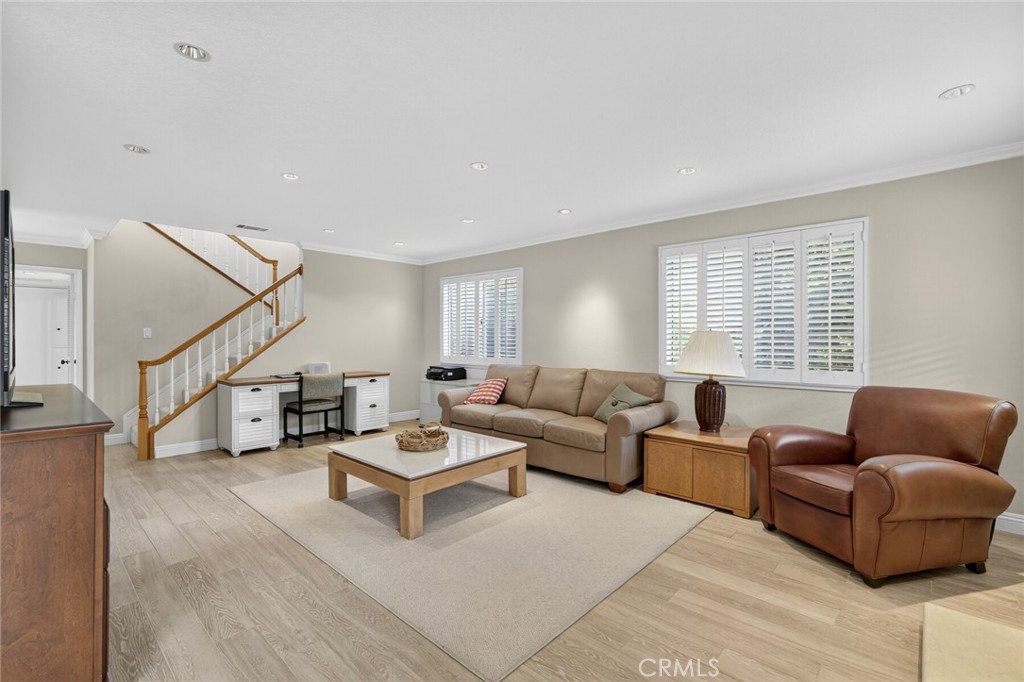 MLS #OC25248178 image #10