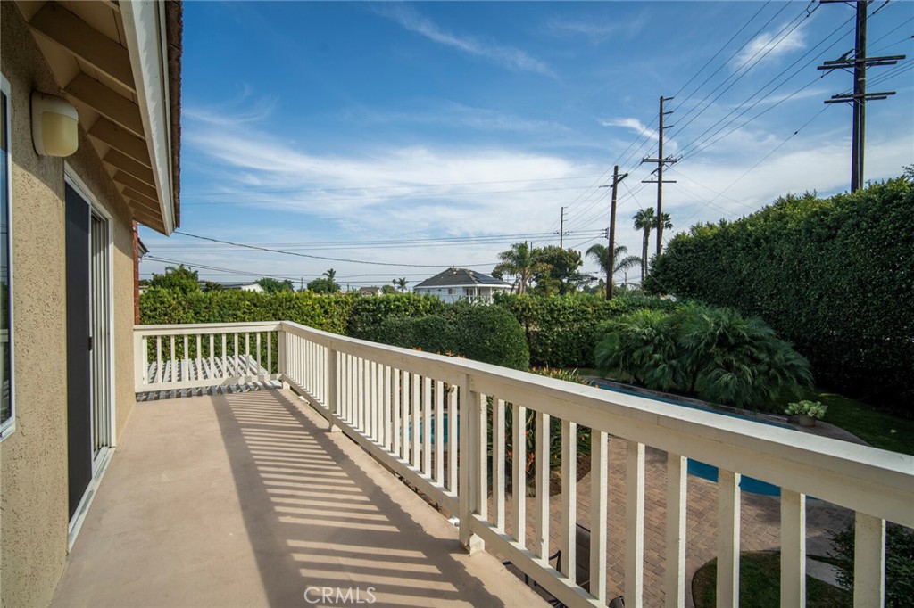 MLS #OC25248178 image #19