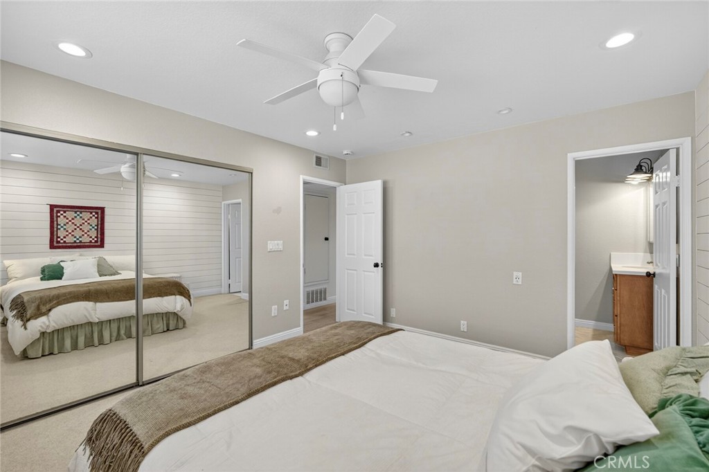 MLS #OC25248178 image #30