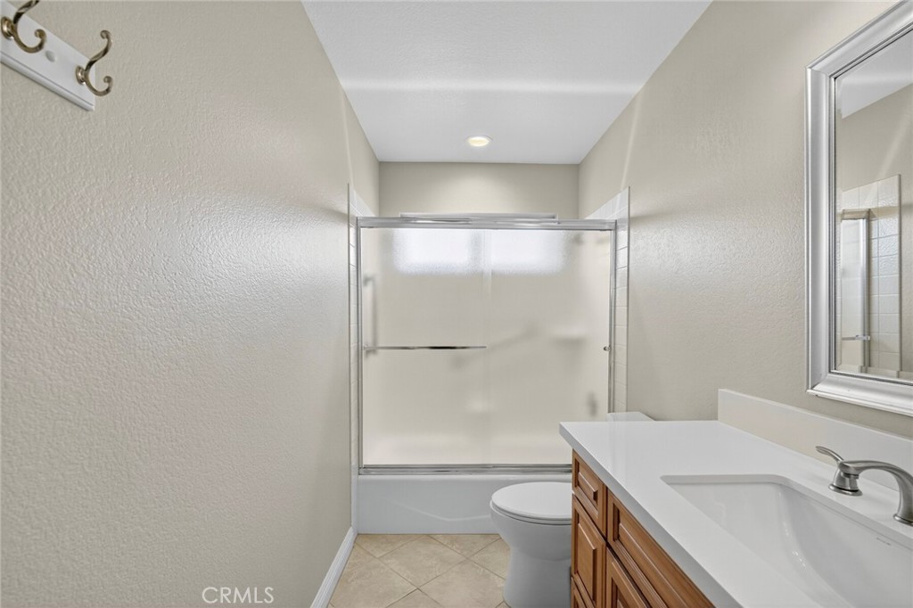 MLS #OC25248178 image #32