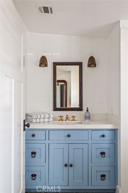 MLS #OC25248190 image #14