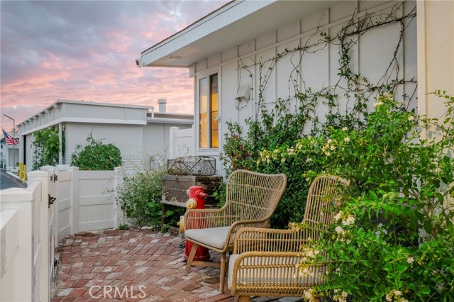 MLS #OC25248190 image #3