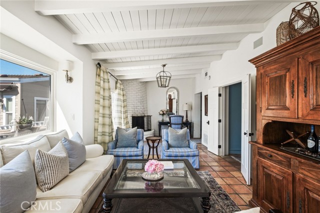 MLS #OC25248190 image #8