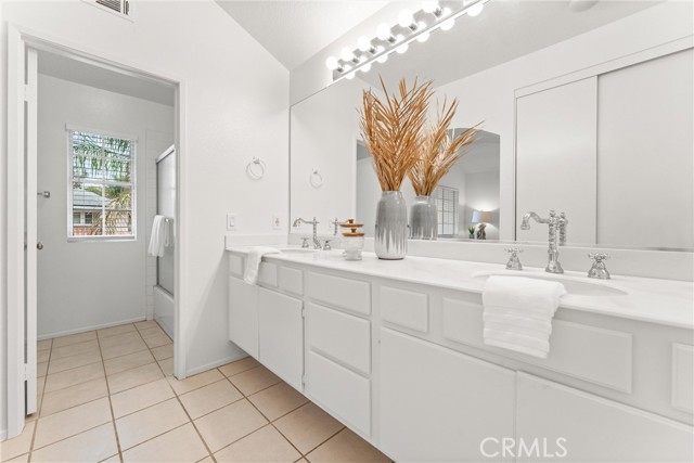 MLS #OC25248267 image #23