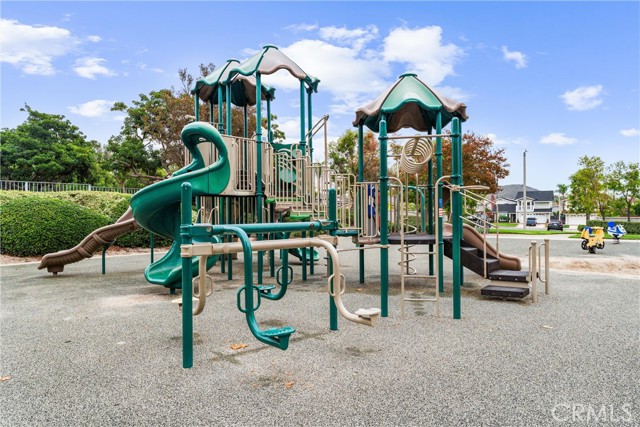 MLS #OC25248267 image #33