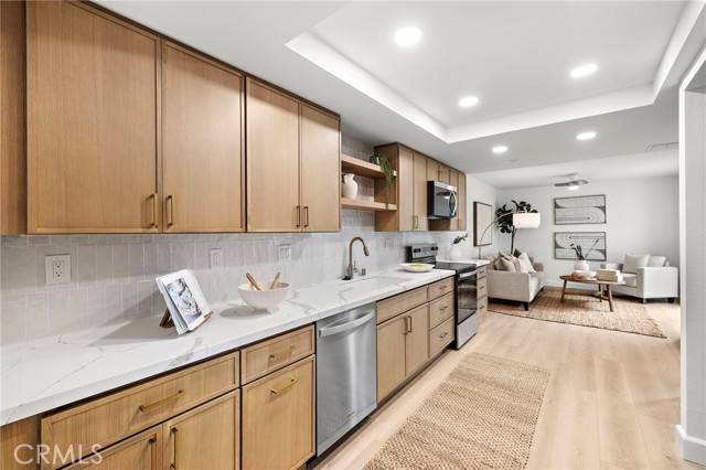 MLS #OC25248312 image #5