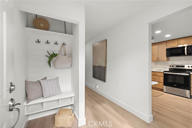 MLS #OC25248312 image #9