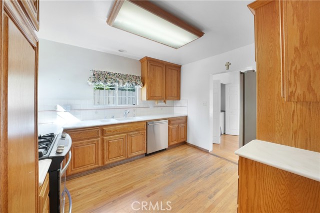 MLS #OC25248330 image #17