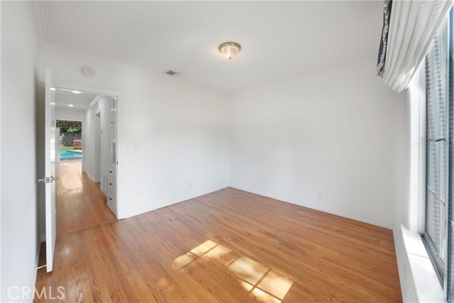 MLS #OC25248330 image #19