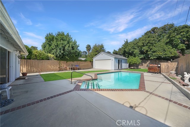 MLS #OC25248330 image #21