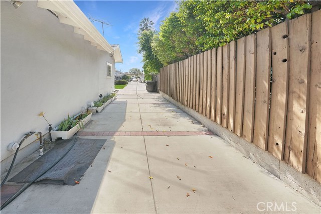 MLS #OC25248330 image #25