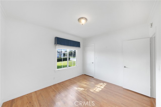 MLS #OC25248330 image #8