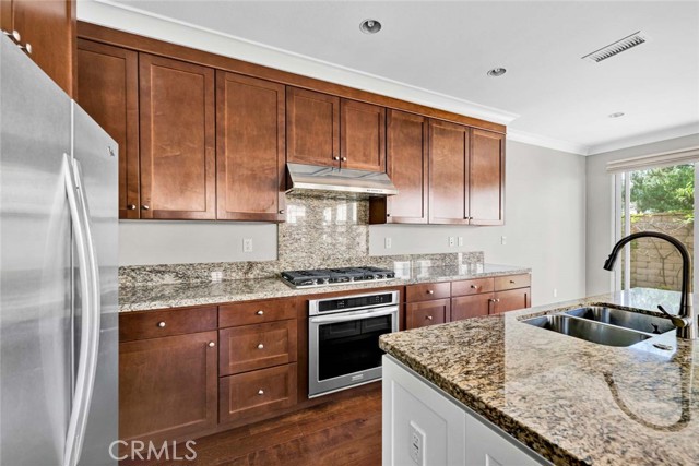 MLS #OC25248388 image #10