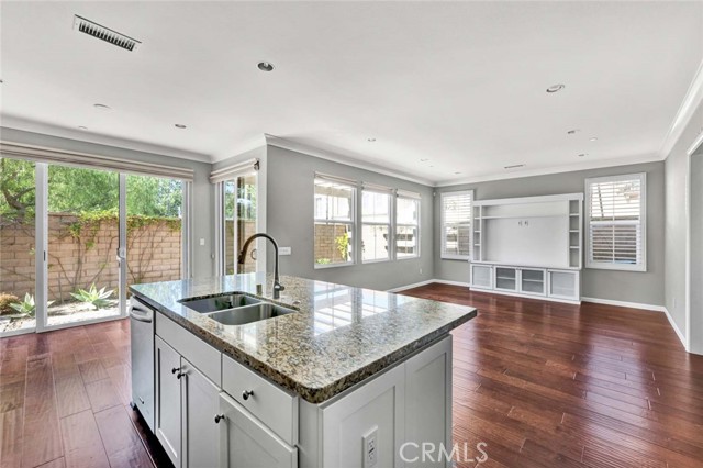 MLS #OC25248388 image #11