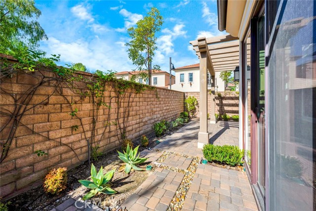 MLS #OC25248388 image #38