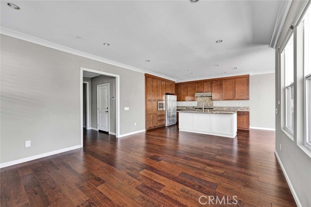 MLS #OC25248388 image #6