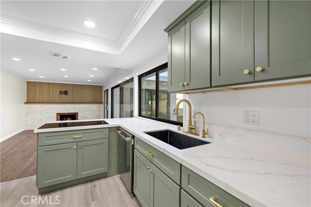 MLS #OC25248470 image #10