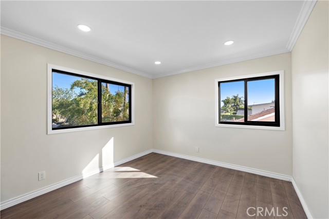 MLS #OC25248470 image #17