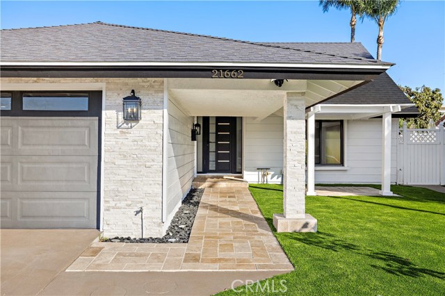 MLS #OC25248470 image #3