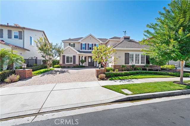 MLS #OC25248485 img 1