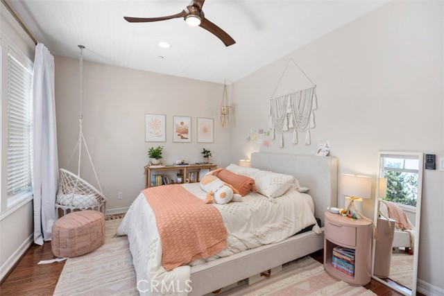 MLS #OC25248485 img 12