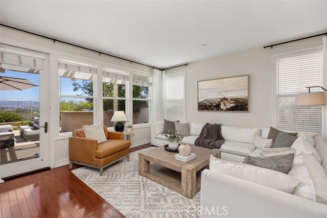 MLS #OC25248485 img 4