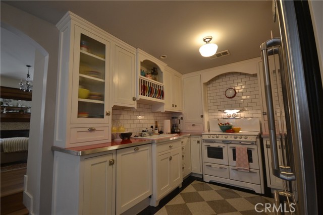 MLS #OC25248502 image #11